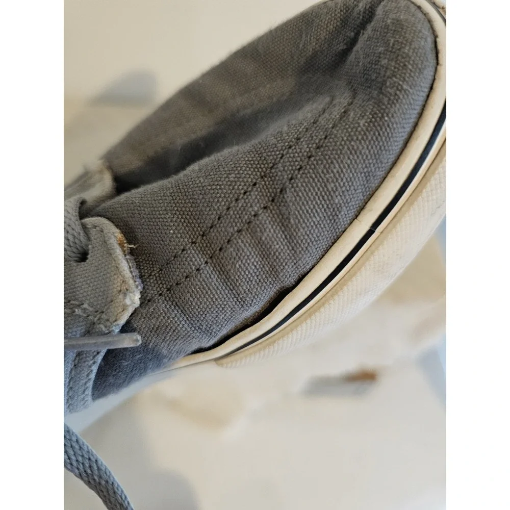 Nike Girls Lace Up Gray Logo Shoes 4.5Y